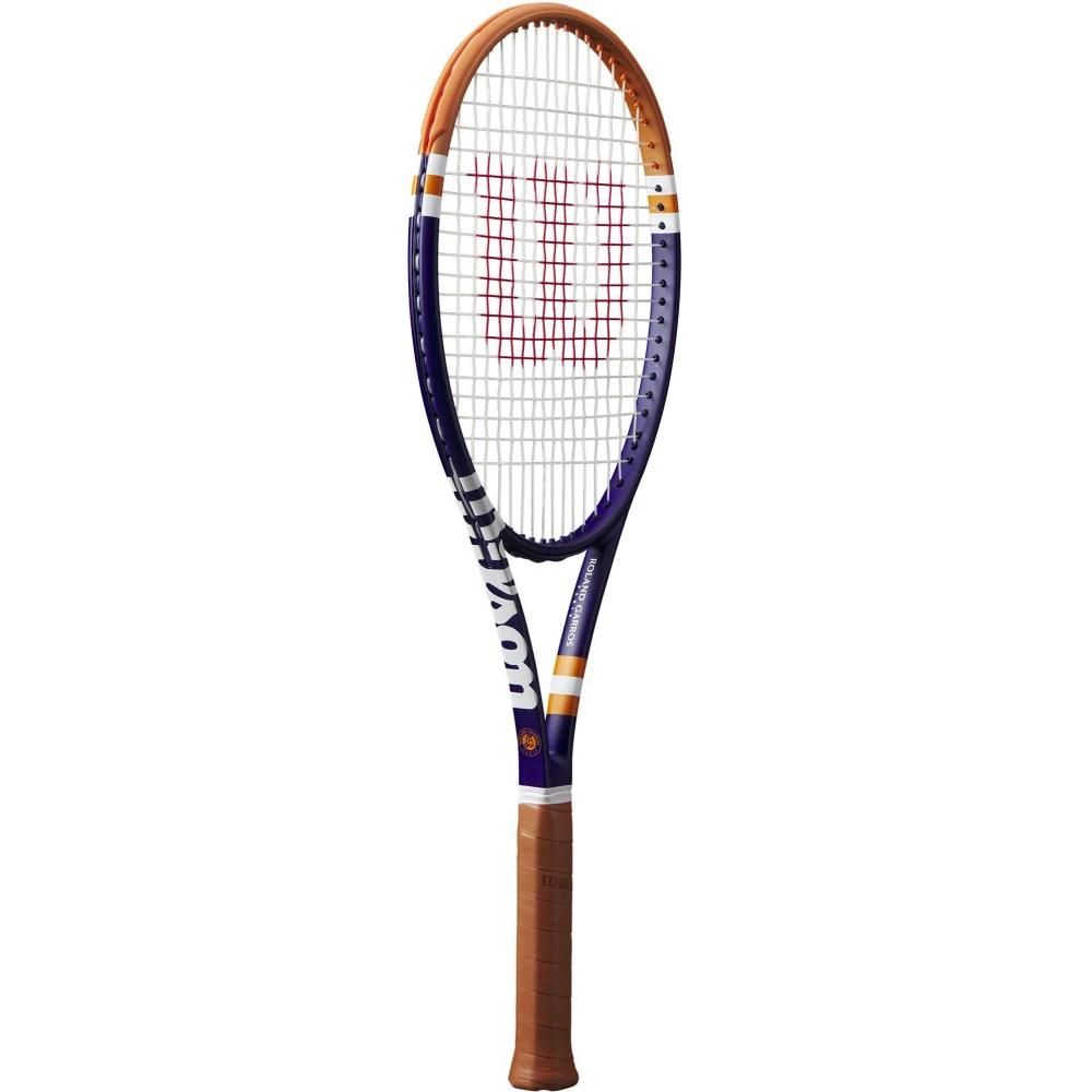 Wilson Roland Garros Blade 98 V8 16x19 Tennis Racquet - Image 2